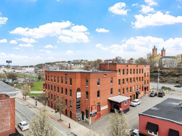 65 Water St, Worcester, MA 01604