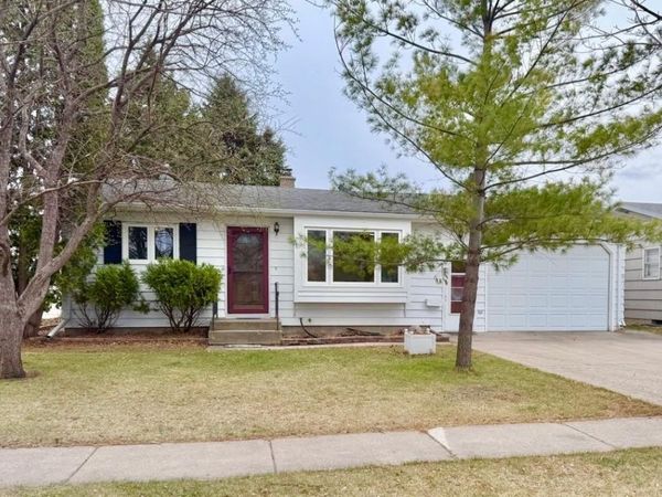 1711 11th Avenue N, Moorhead, MN 56560