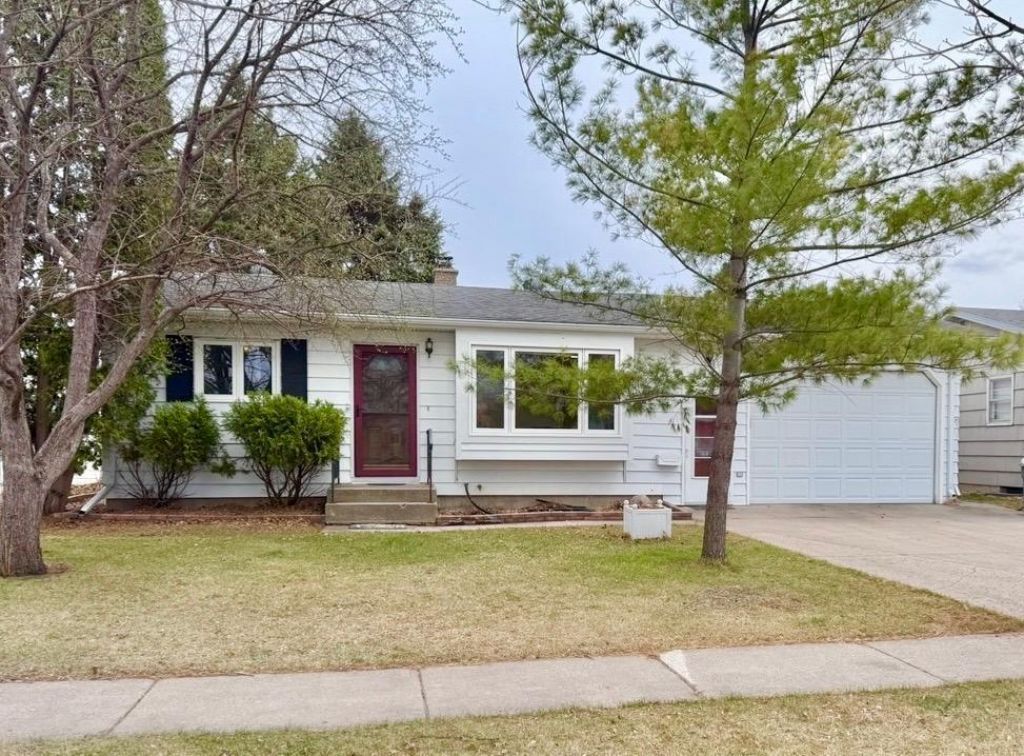 1711 11th Avenue N primary photo