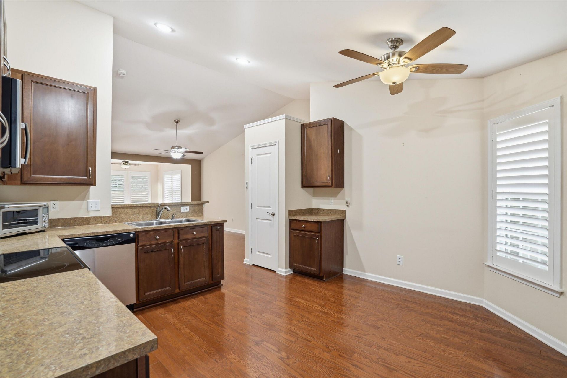 107 Anhinga Court Photo 6