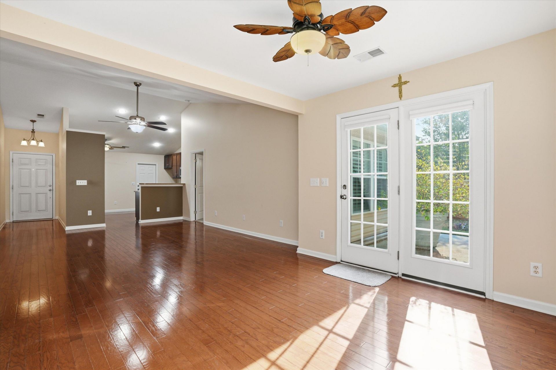 107 Anhinga Court Photo 7