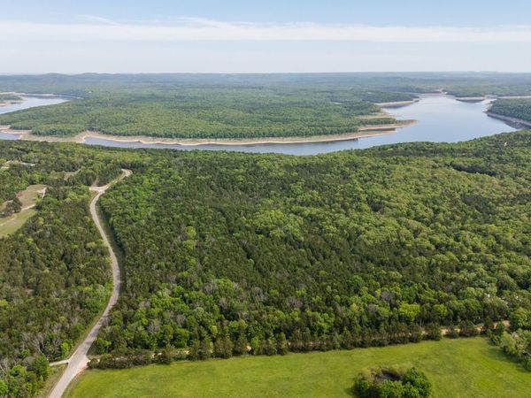 Tract 2 Horseshoe Bend Road , Lead Hill, AR 72644