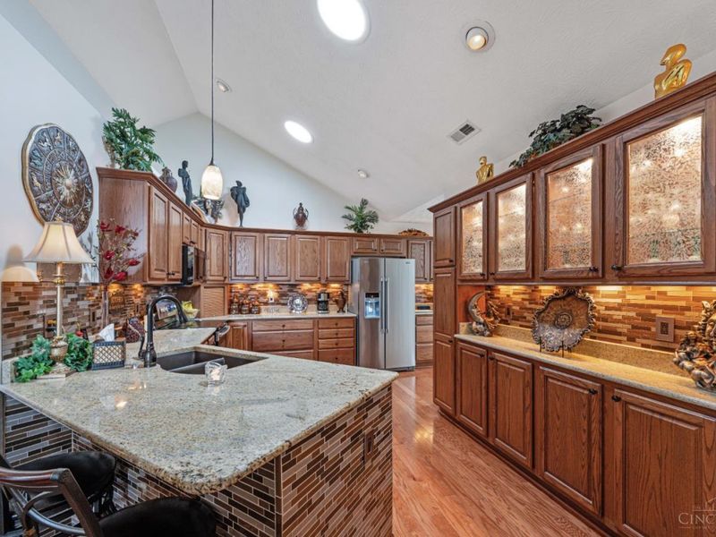 1434 Cotswold Lane, Hamilton, OH 45013 Photo 4