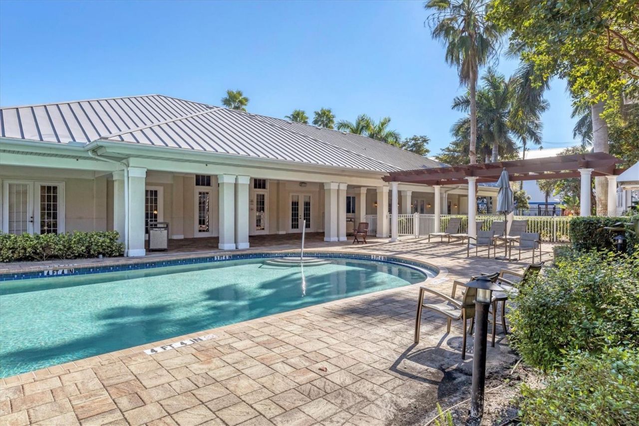 3701 54th Drive W, Unit M203, Bradenton, FL 34210 Photo
