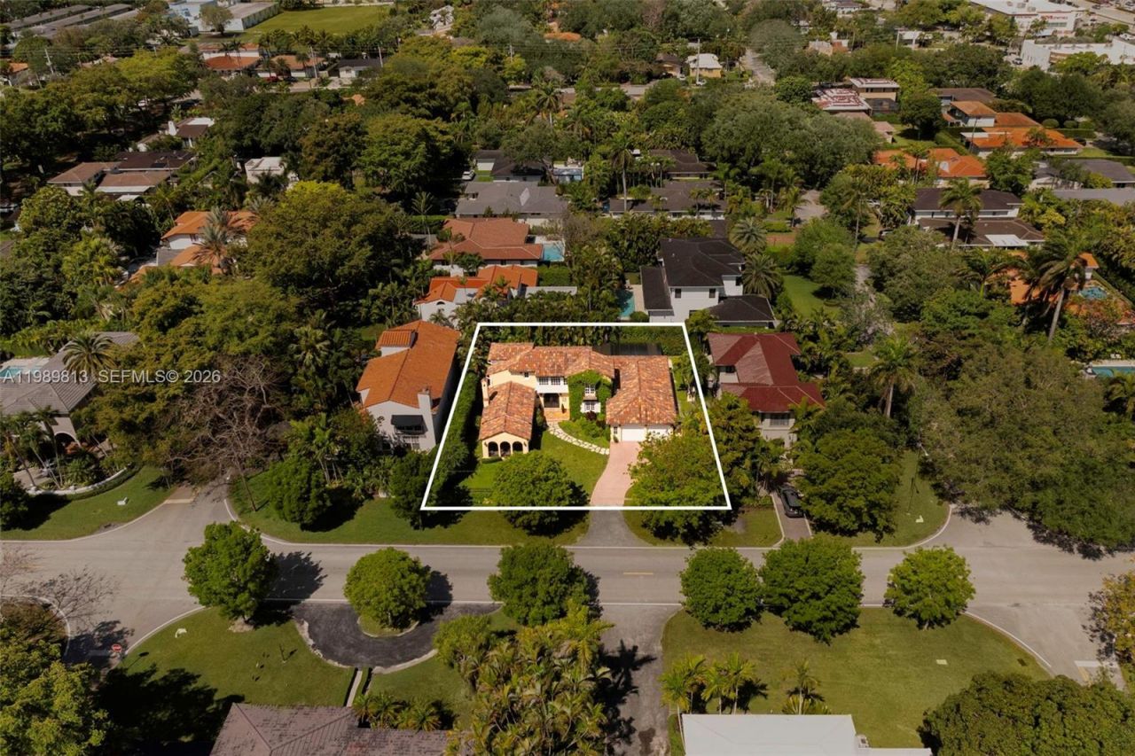 4206 Alhambra Cir, Coral Gables, FL 33146 Photo