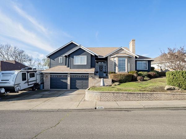 2739 Wilkshire Drive, Medford, OR 97504