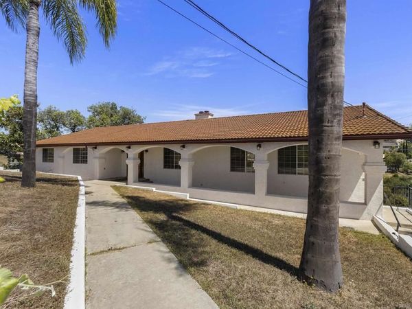 3480 Sunset Dr, Fallbrook, CA 92028