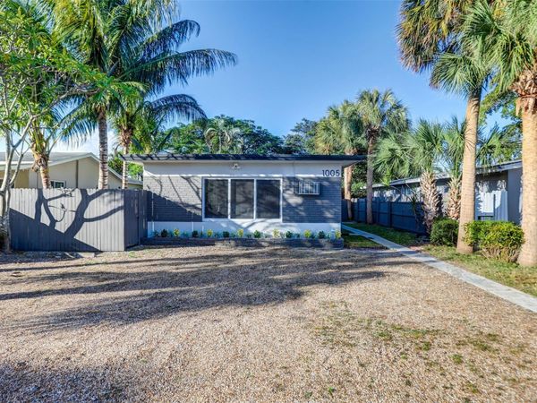 1005 NE 17th Court, Unit B, Fort Lauderdale, FL 33305