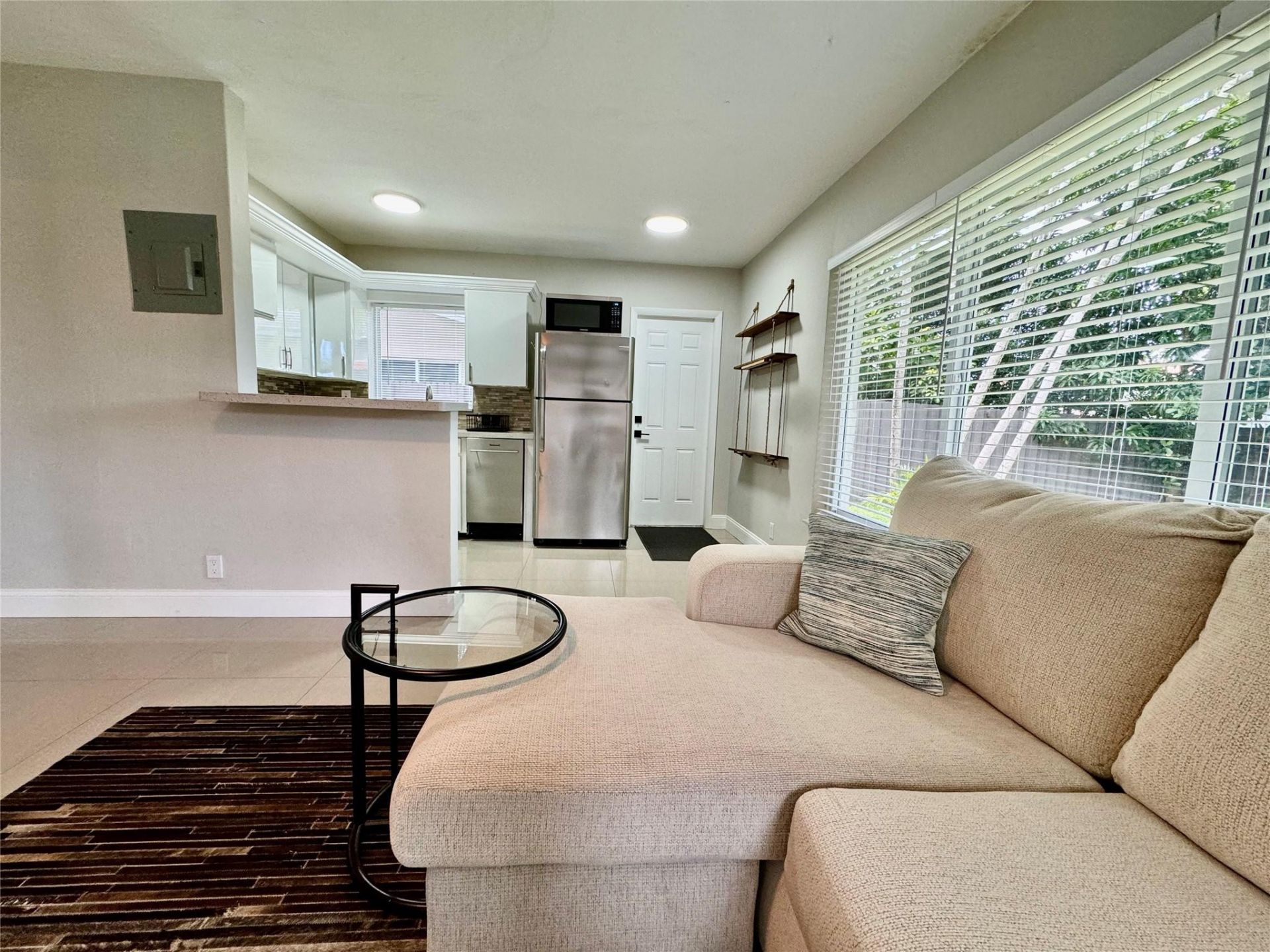 1005 NE 17th Court, Unit B, Fort Lauderdale, FL 33305 Photo