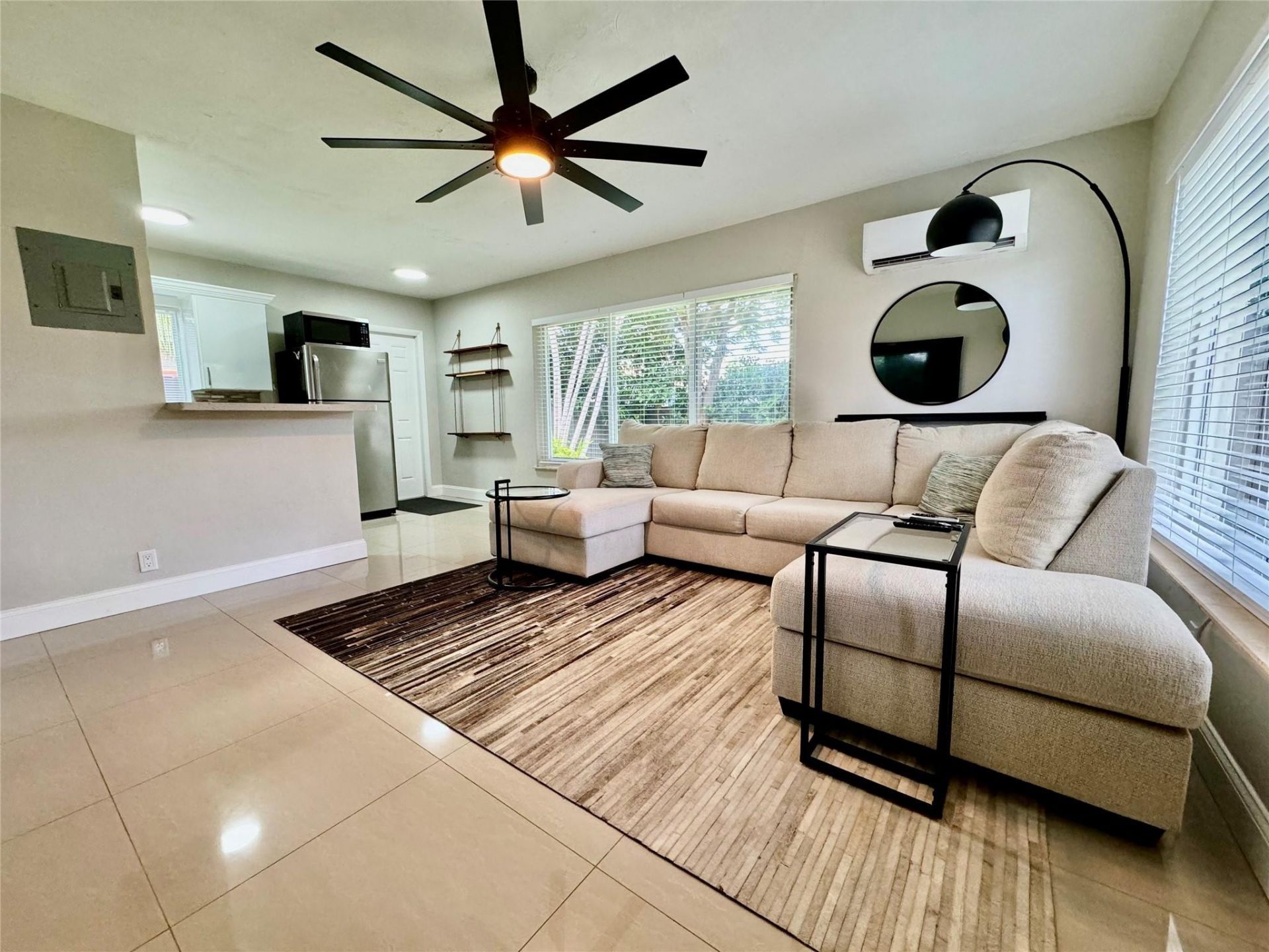 1005 NE 17th Court, Unit B, Fort Lauderdale, FL 33305 Photo