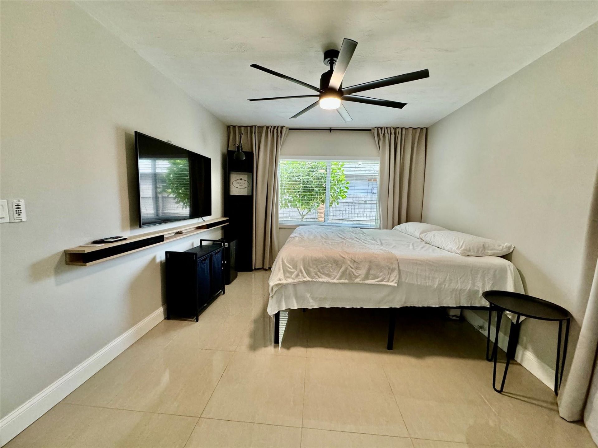 1005 NE 17th Court, Unit B, Fort Lauderdale, FL 33305 Photo