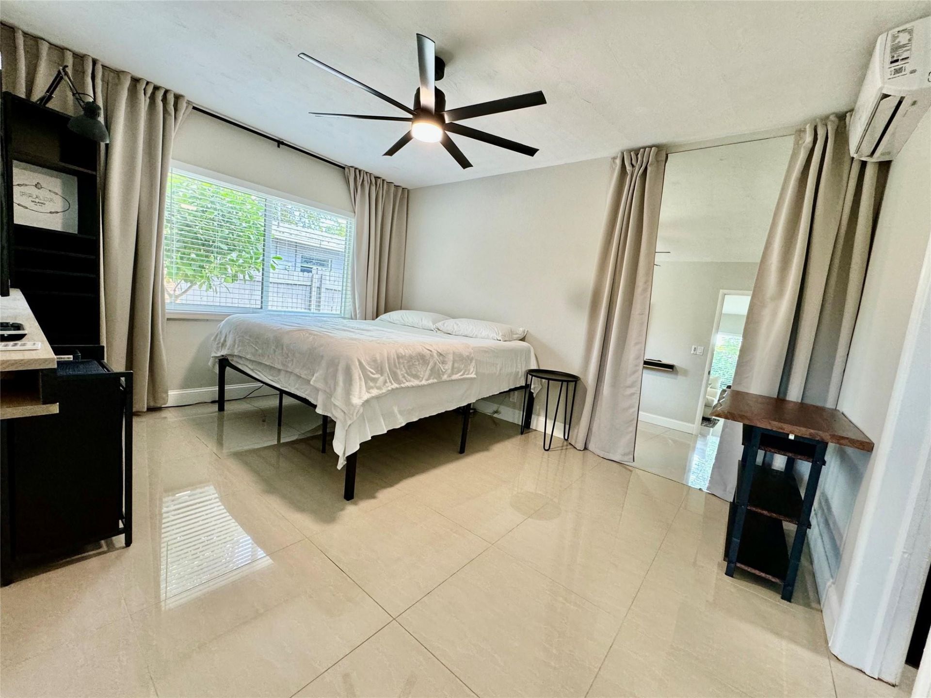 1005 NE 17th Court, Unit B, Fort Lauderdale, FL 33305 Photo