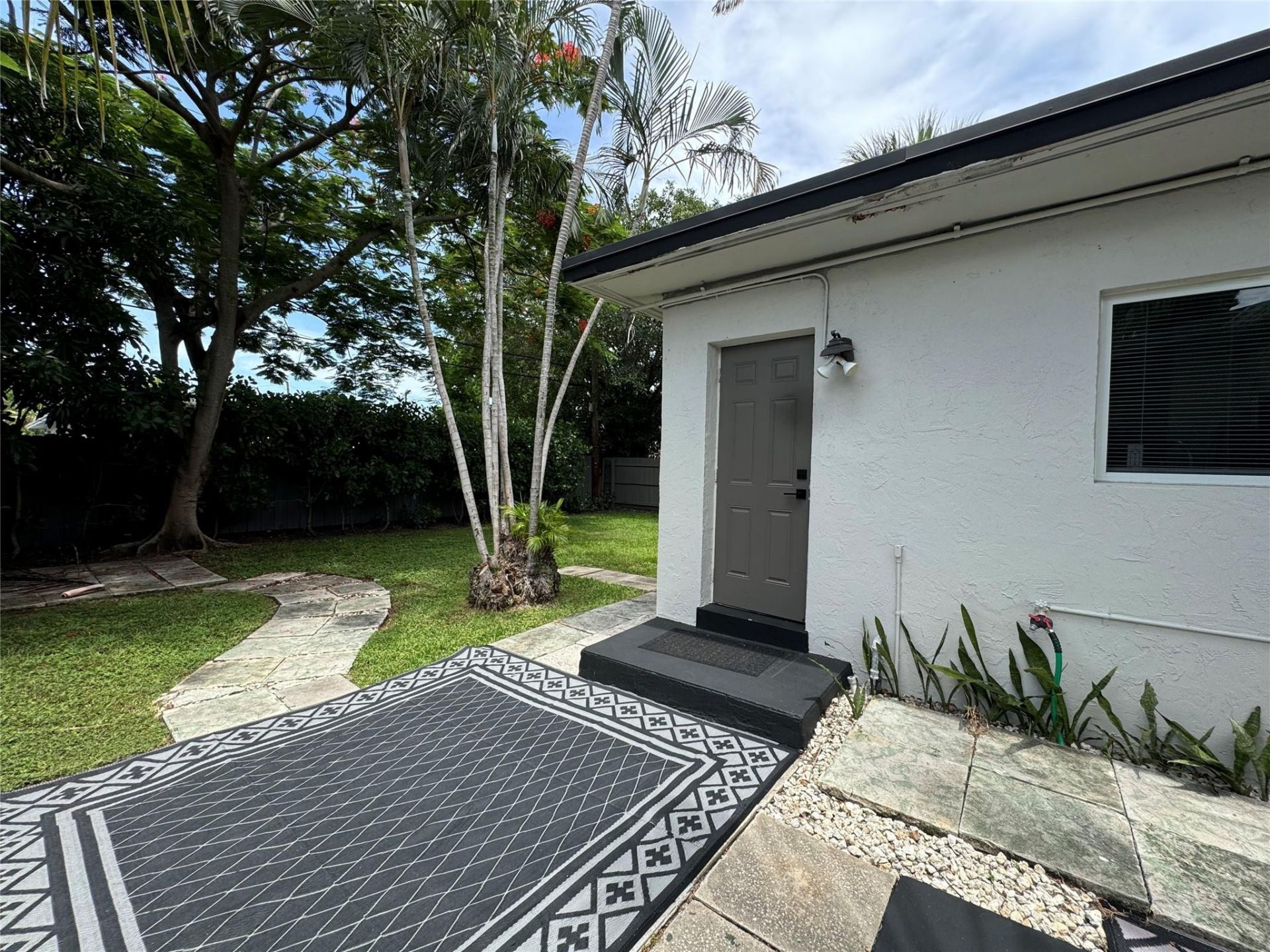 1005 NE 17th Court, Unit B, Fort Lauderdale, FL 33305 Photo