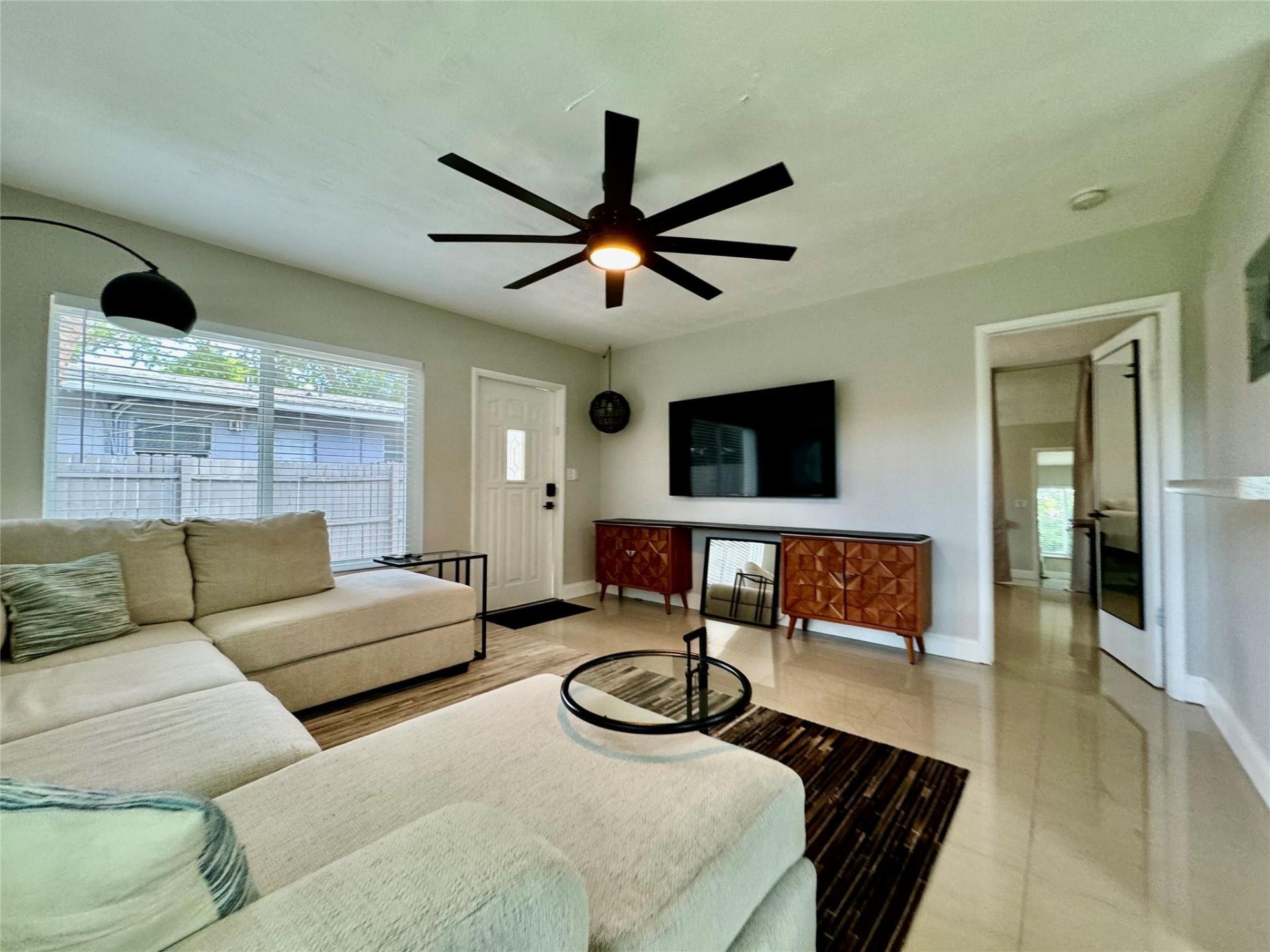 1005 NE 17th Court, Unit B, Fort Lauderdale, FL 33305 Photo