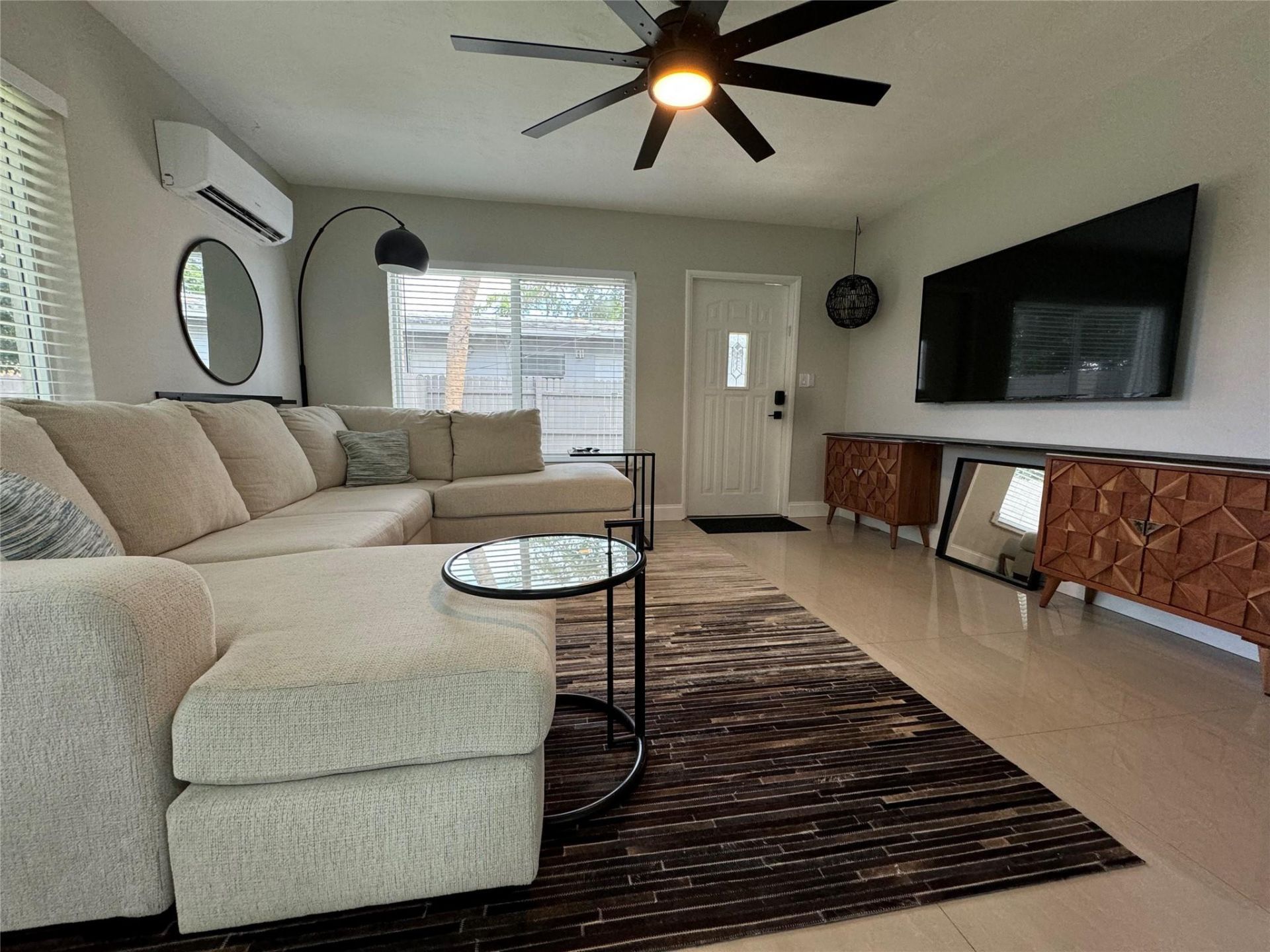 1005 NE 17th Court, Unit B, Fort Lauderdale, FL 33305 Photo