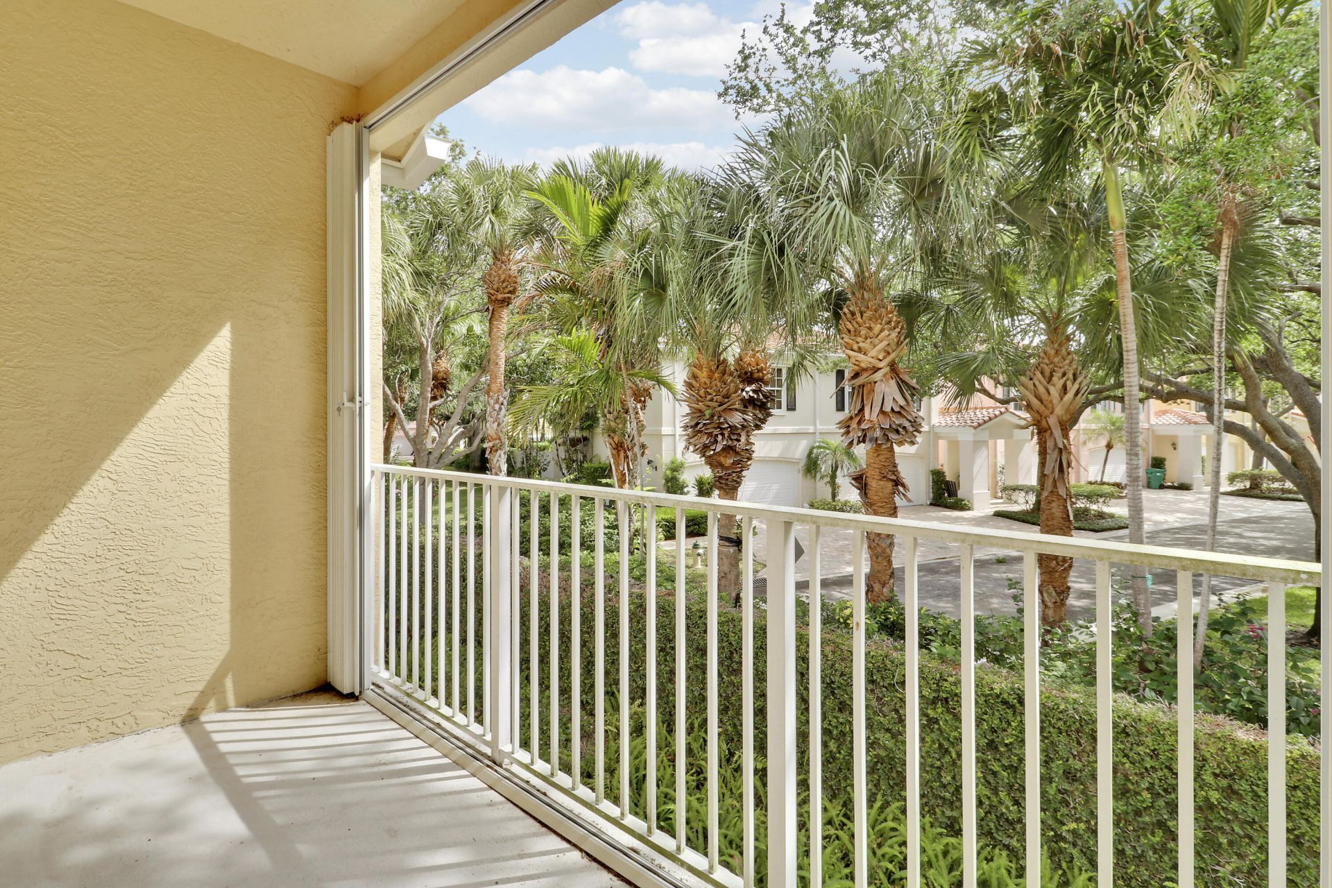 104 Lighthouse Circle, Unit H, Tequesta, FL 33469 Photo