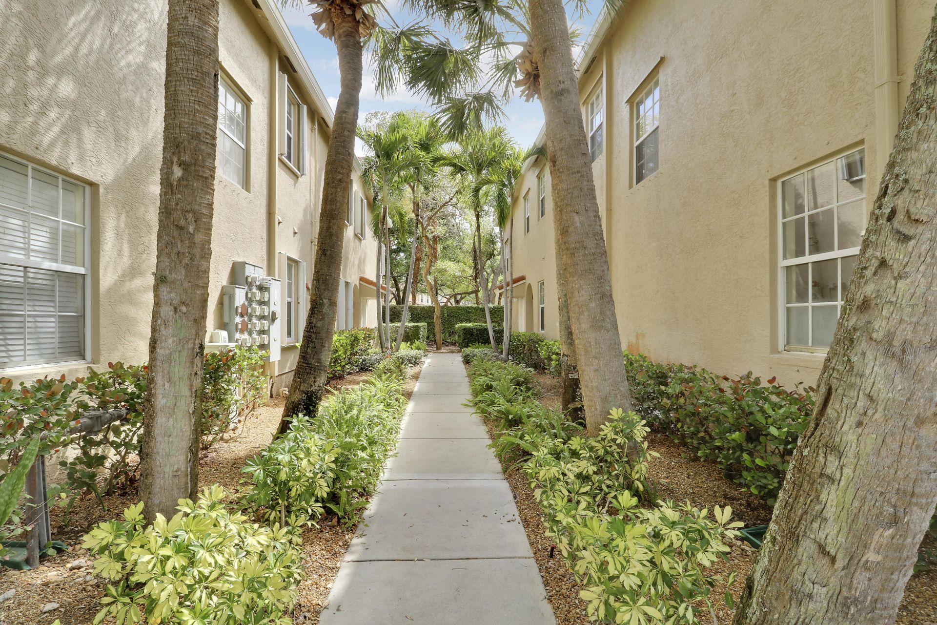 104 Lighthouse Circle, Unit H, Tequesta, FL 33469 Photo