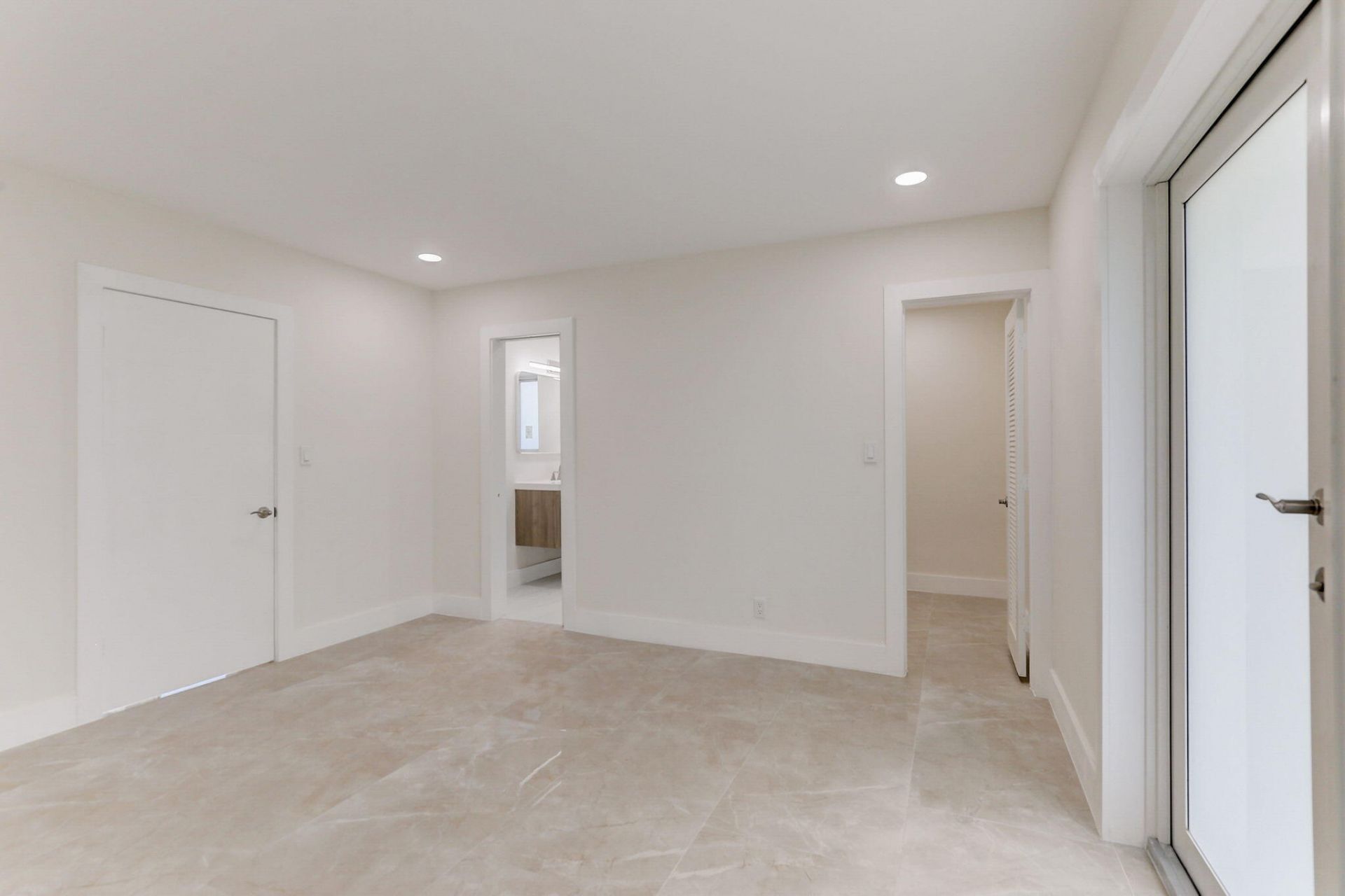 5591 NE 29th Avenue, Fort Lauderdale, FL 33308 Photo