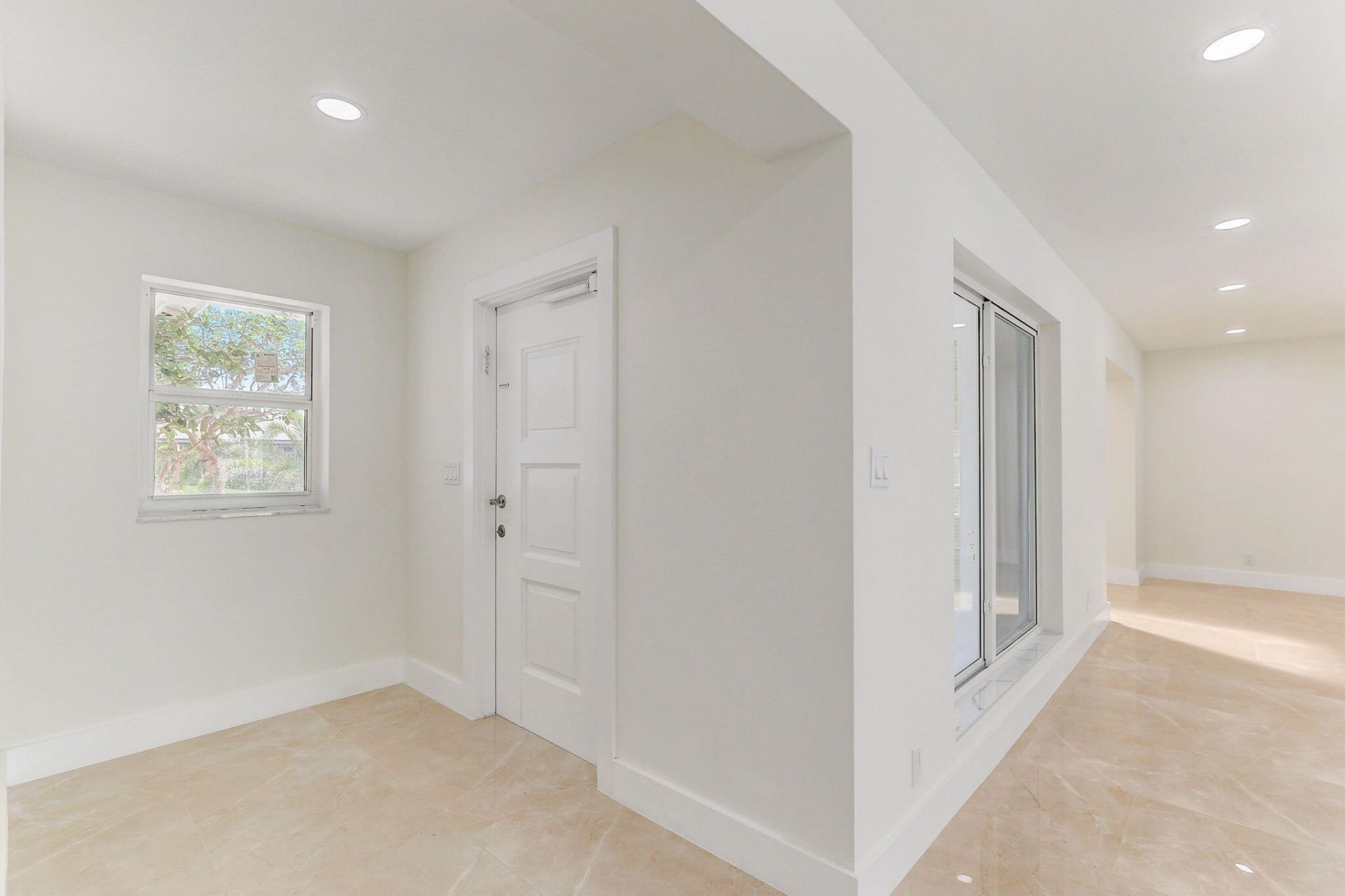5591 NE 29th Avenue, Fort Lauderdale, FL 33308 Photo