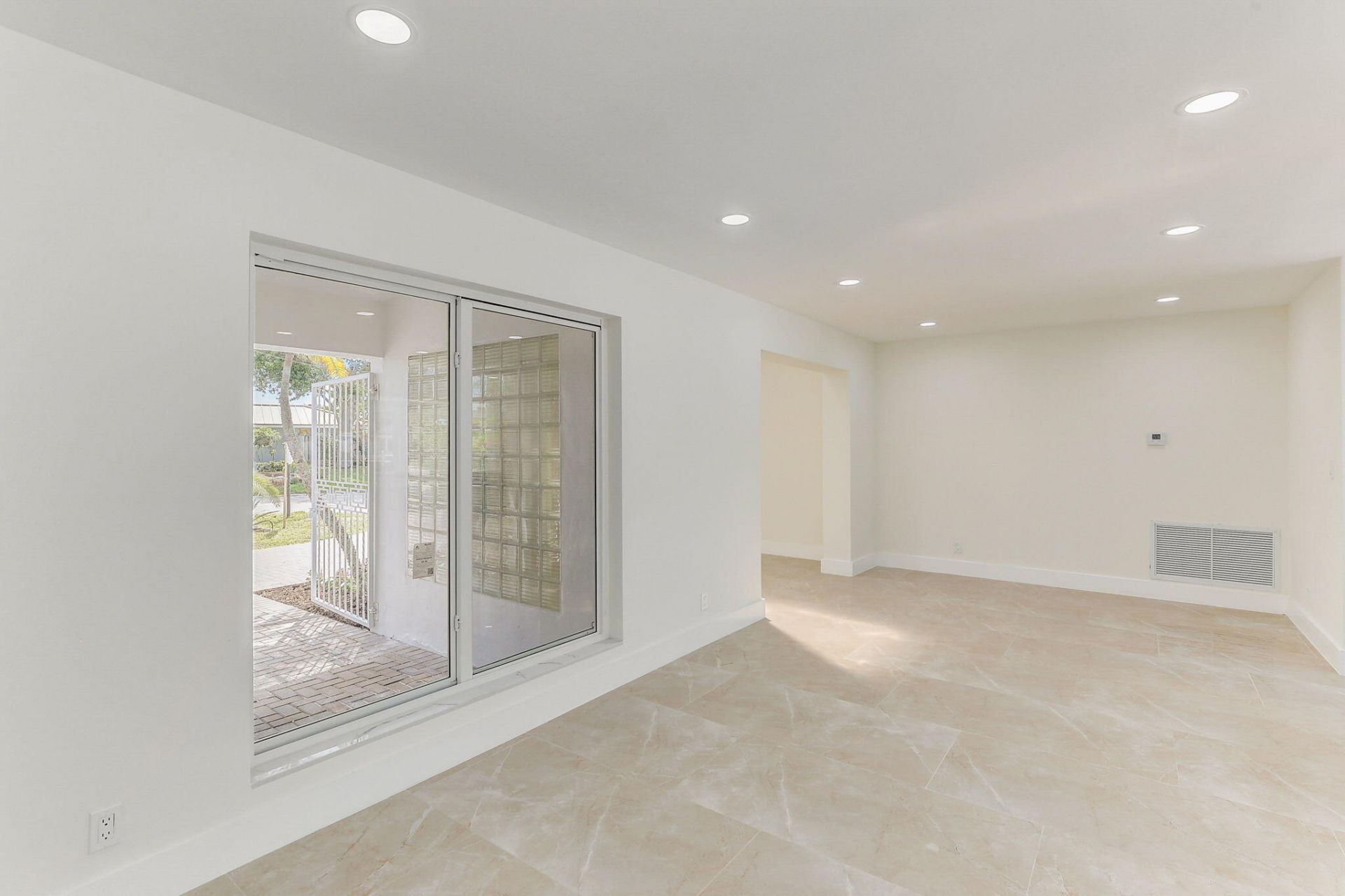 5591 NE 29th Avenue, Fort Lauderdale, FL 33308 Photo