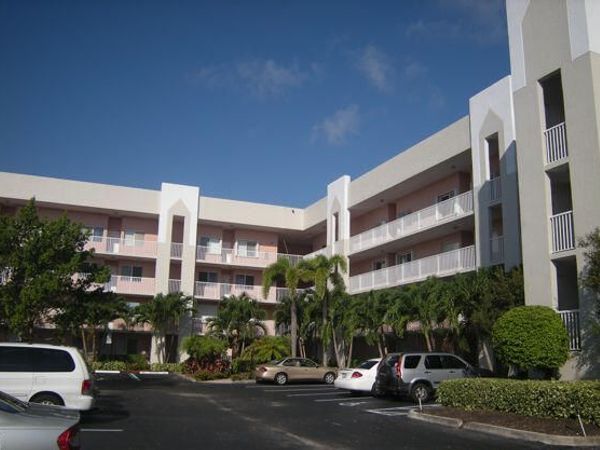 2503 N Nob Hill Road, Unit 101, Sunrise, FL 33322