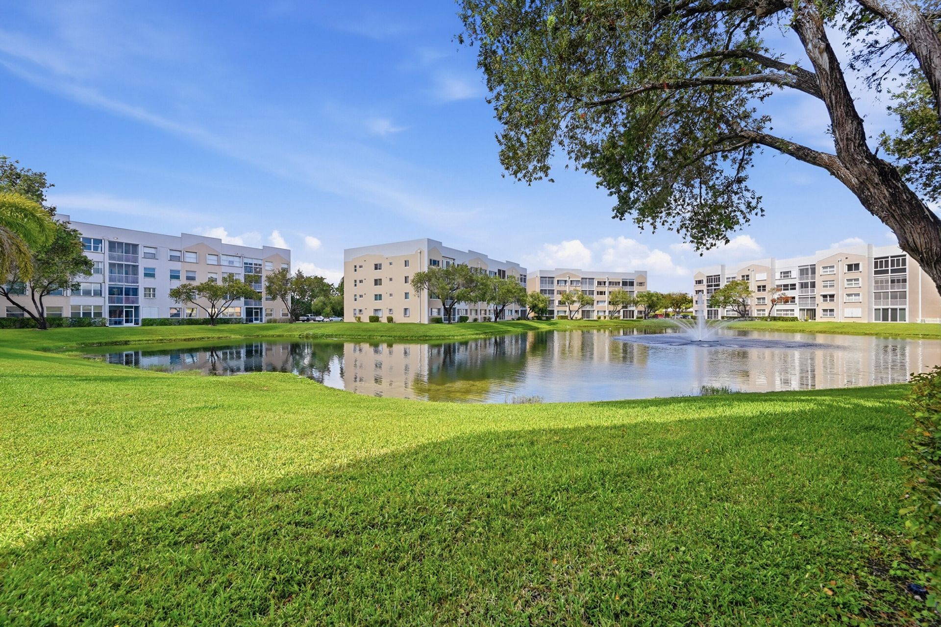 2503 N Nob Hill Road, Unit 101, Sunrise, FL 33322 Photo
