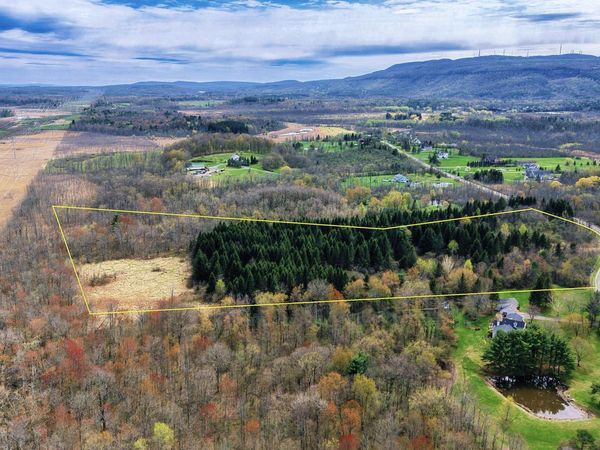 850 Meadowdale Road, Altamont, NY 12009