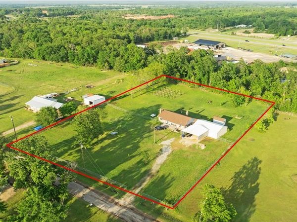 150 CR 35980 , Arthur City, TX 75411