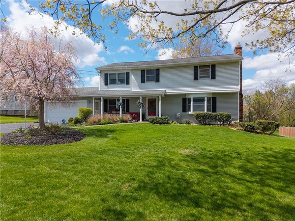 291 Farmview Drive , Macedon, NY 14502