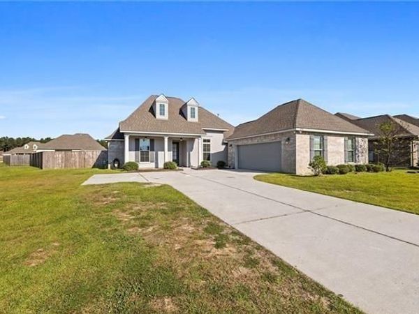 8797 PROVIDENCE Drive , Denham Springs, LA 70726