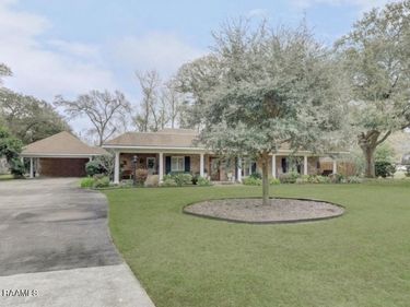 103 Flossmore Drive , Lafayette, LA 70508