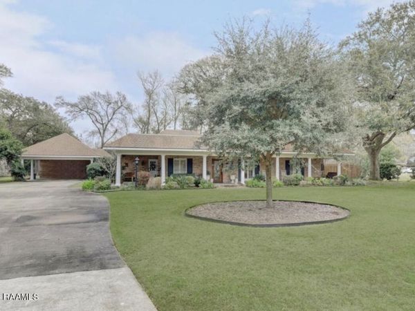 103 Flossmore Drive , Lafayette, LA 70508