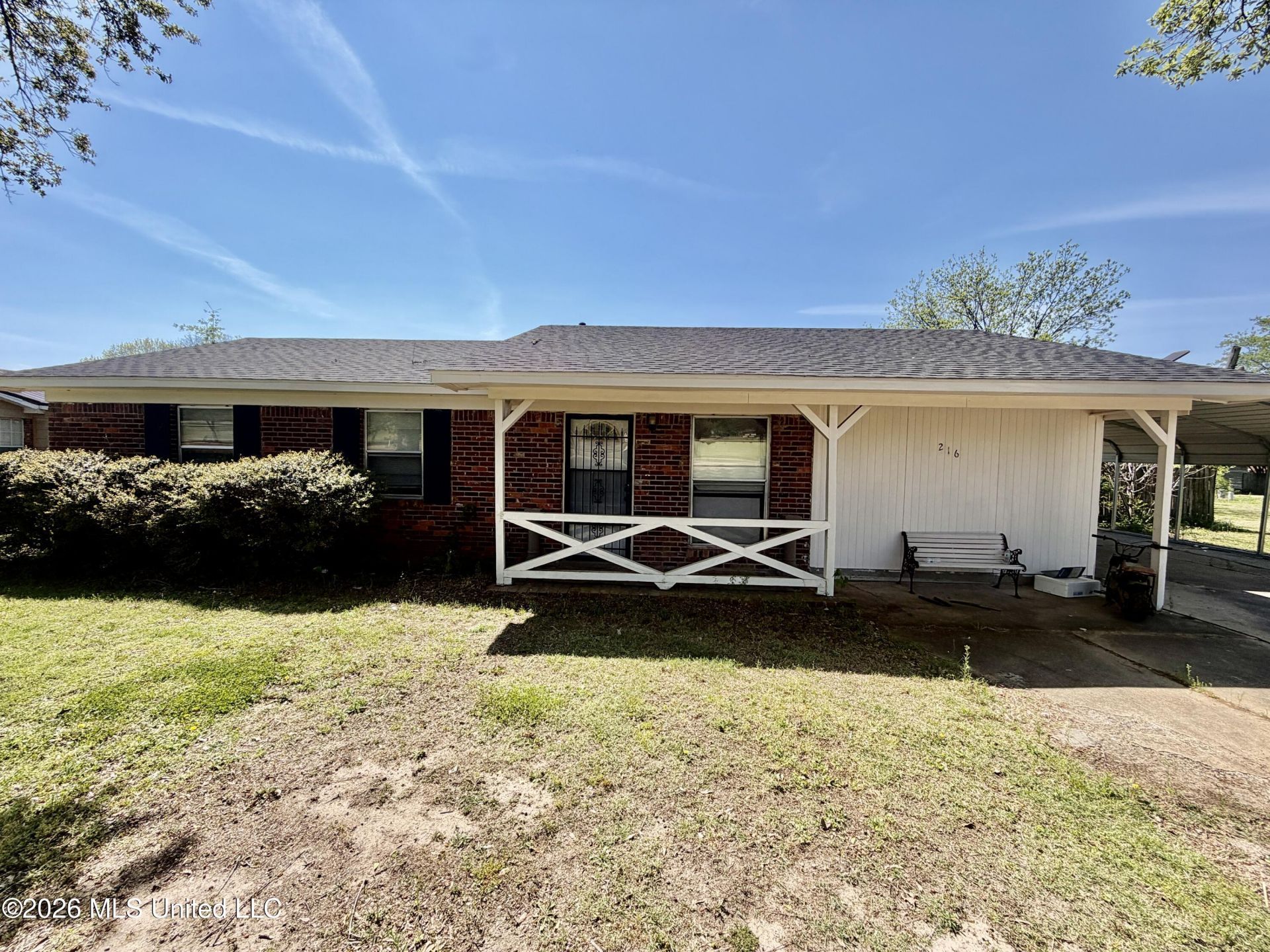 216 W Lee Drive, Clarksdale, MS 38614 Main Photo