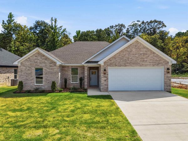 153 Southridge Boulevard, Arkadelphia, AR 71923