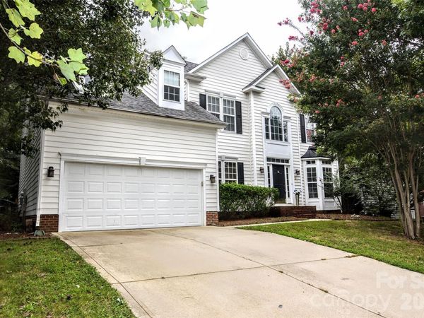 2035 Hollyhedge Lane , Indian Trail, NC 28079