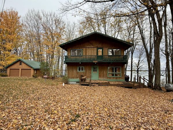 W18919 Needle Pointe RD, Germfask, MI 49836