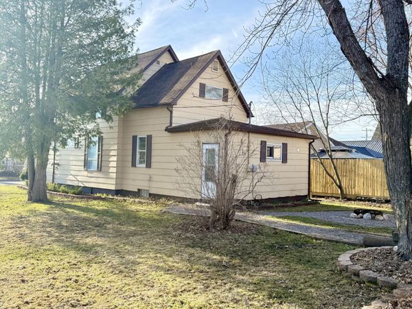 1104 Bingham AVE, Sault Ste Marie, MI 49783