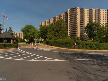 205 YOAKUM PARKWAY, Unit 609, ALEXANDRIA, VA 22304
