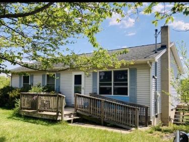15 OSCAR VIEW Ln , Raphine, VA 24472