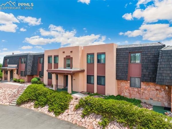 2927 Mesa Road, Unit C, Colorado Springs, CO 80904