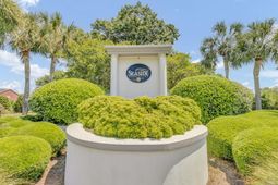 430 Planters Trace Drive photo 4