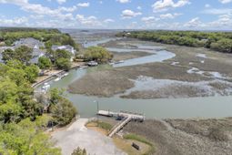 430 Planters Trace Drive photo 4