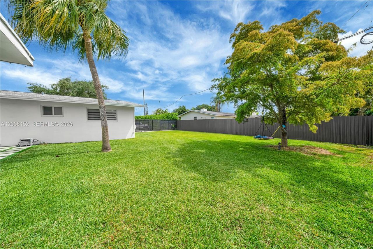 8640 SW 125th St, Miami, FL 33156 Photo