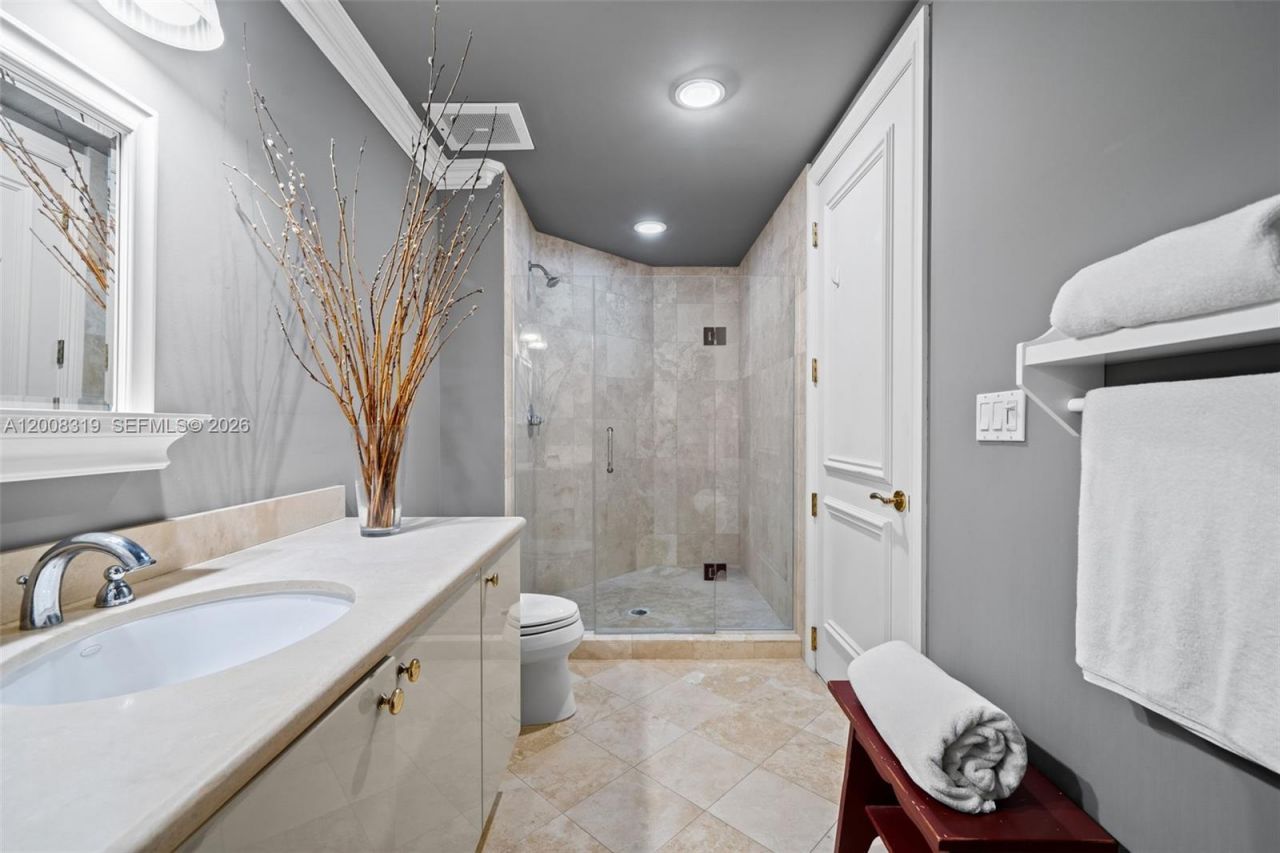 10225 Collins Ave , Unit 2004, Bal Harbour, FL 33154 Photo