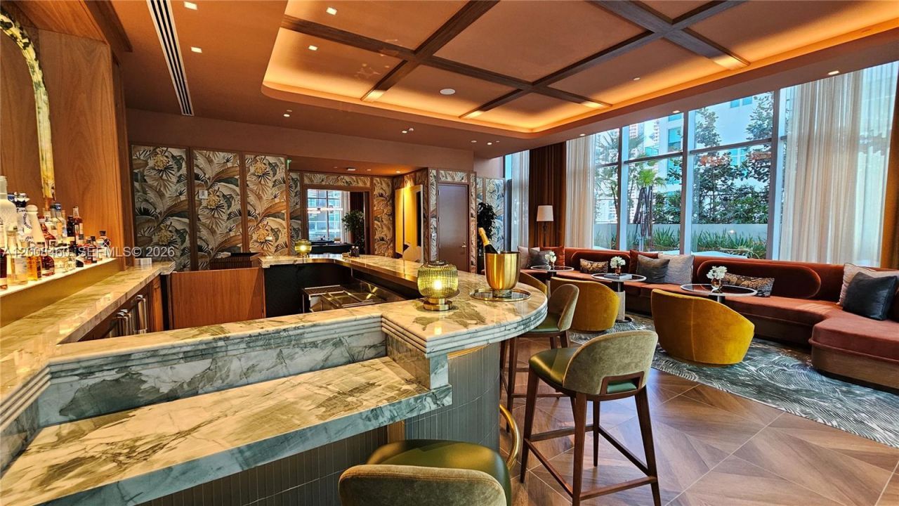 77 SE 5th Street, Unit 4014, Miami, FL 33131 Photo