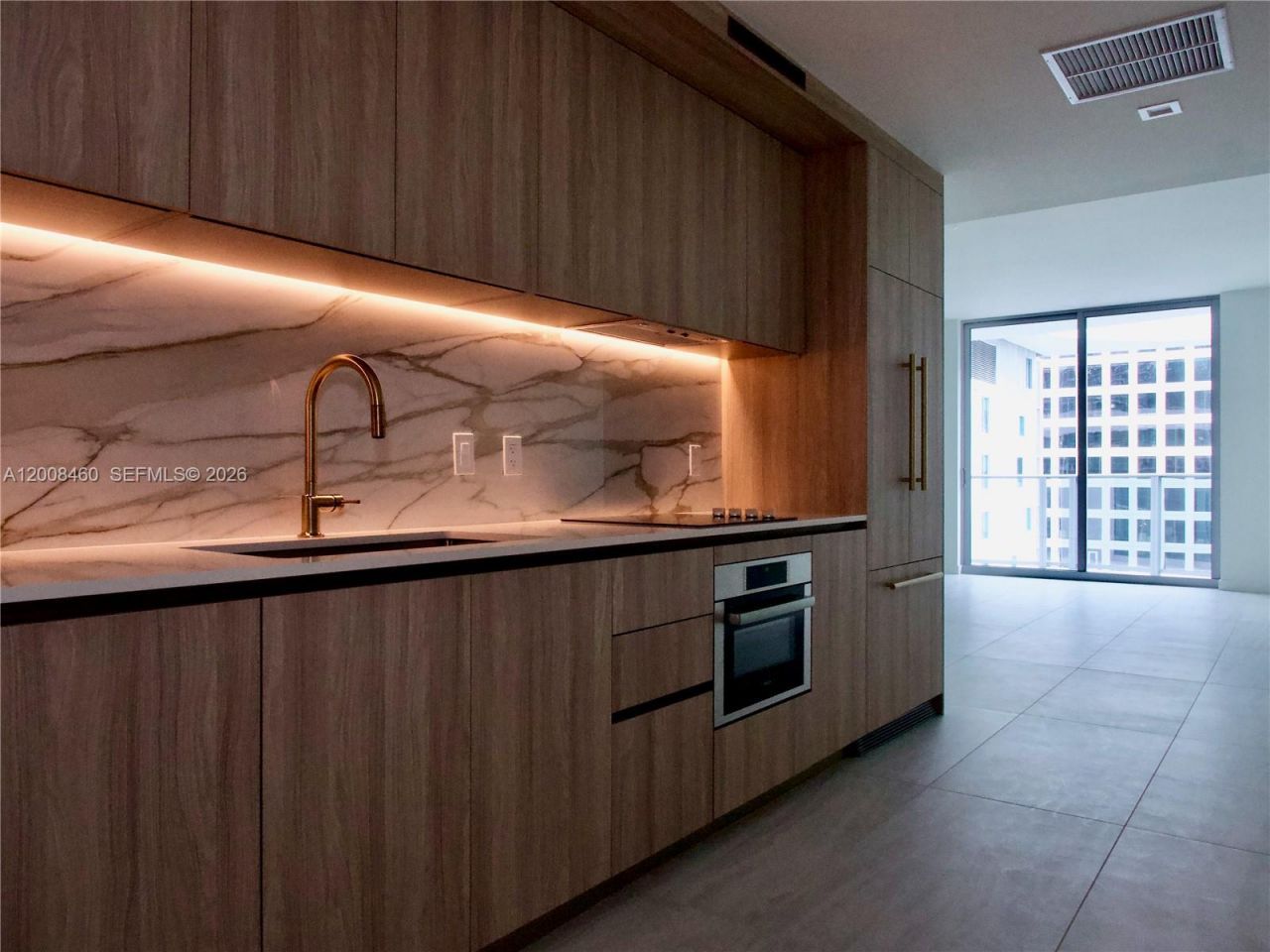 77 SE 5th Street, Unit 4014, Miami, FL 33131 Photo