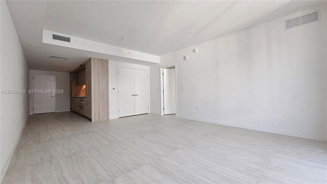 77 SE 5th Street, Unit 4014, Miami, FL 33131 Photo