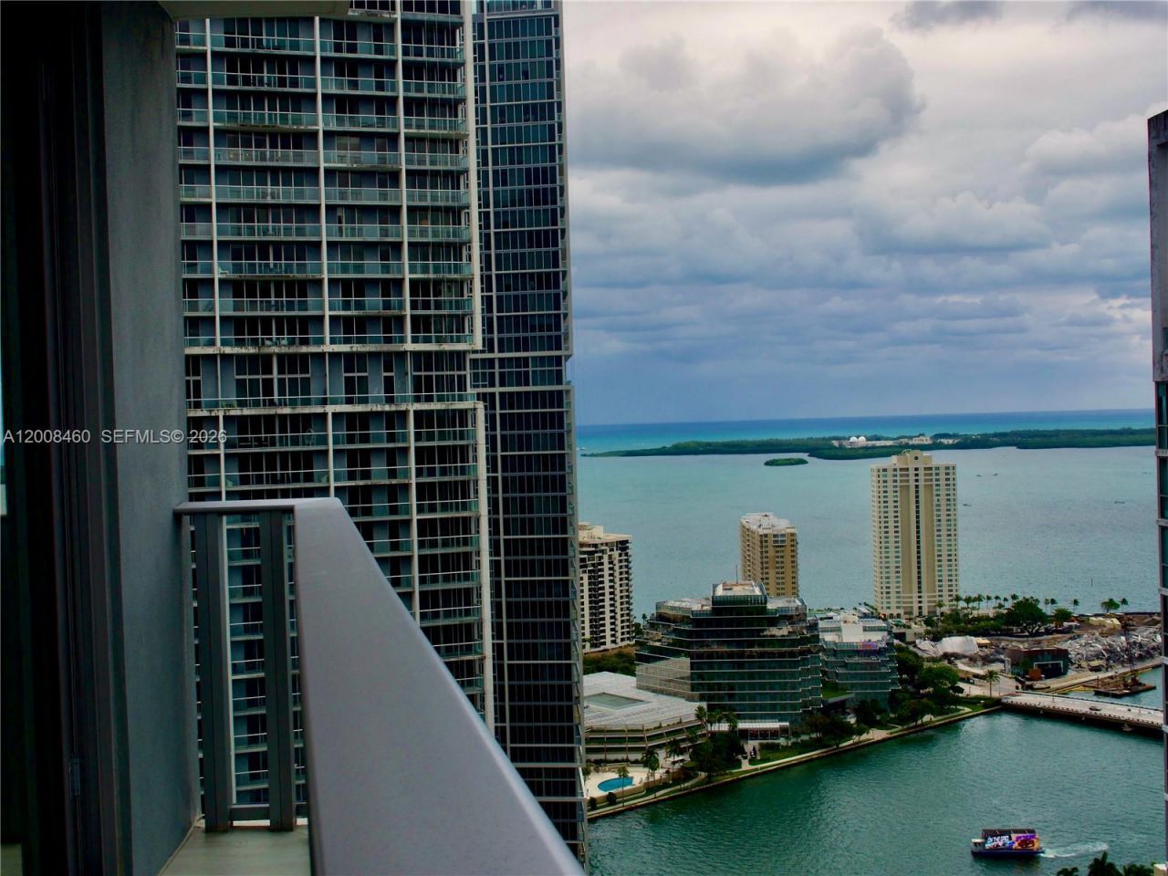 77 SE 5th Street, Unit 4014, Miami, FL 33131 Photo