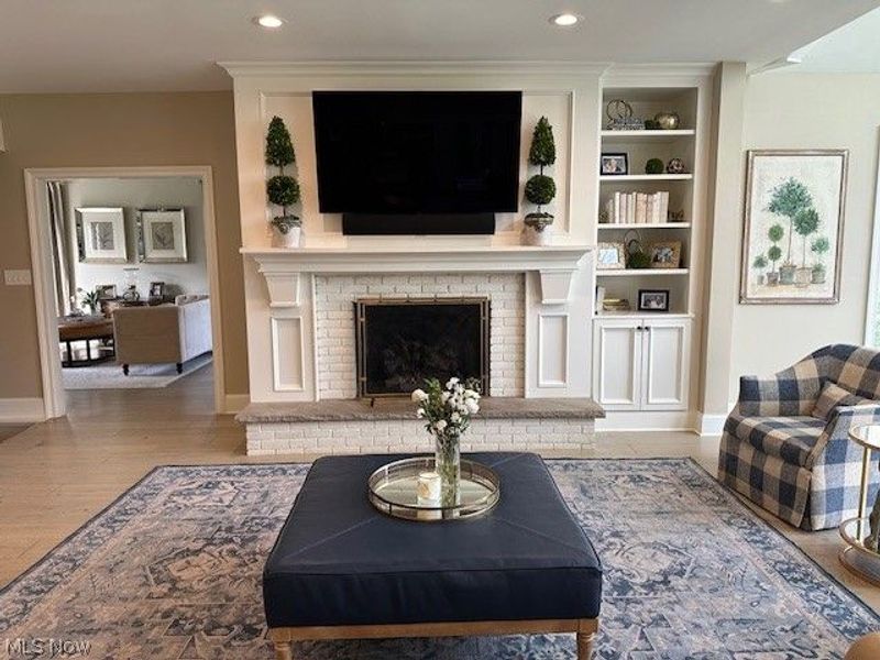 994 Robinwood Hills Drive, Akron, OH 44333 Photo 4