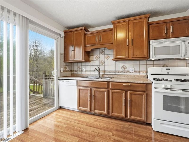 6638 Deer Court, Bedford Heights, OH 44146 Photo 10